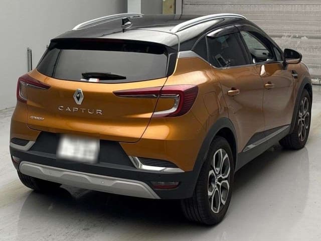 2022 RENAULT CAPTUR