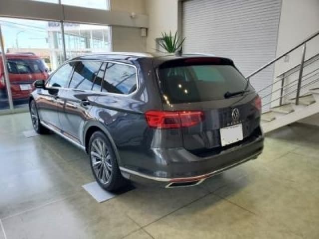 2024 VOLKSWAGEN PASSAT VARIANT