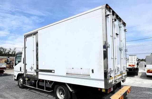 2019 ISUZU ELF