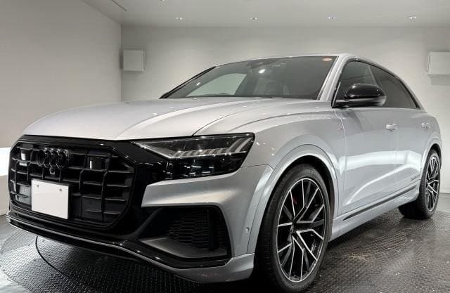 2022 AUDI Q8