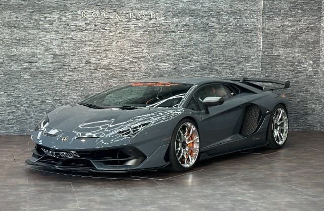 2019 LAMBORGHINI AVENTADOR