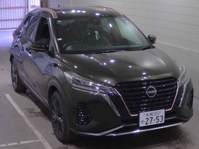 2025 NISSAN KICKS