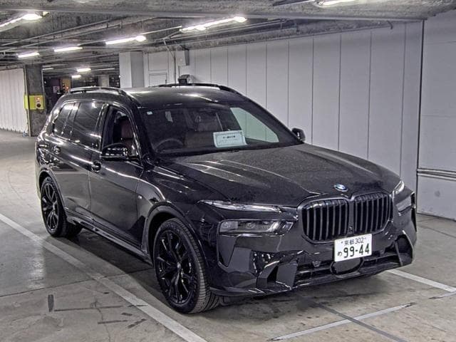 2025 BMW X7
