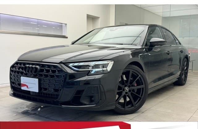 2022 AUDI S8