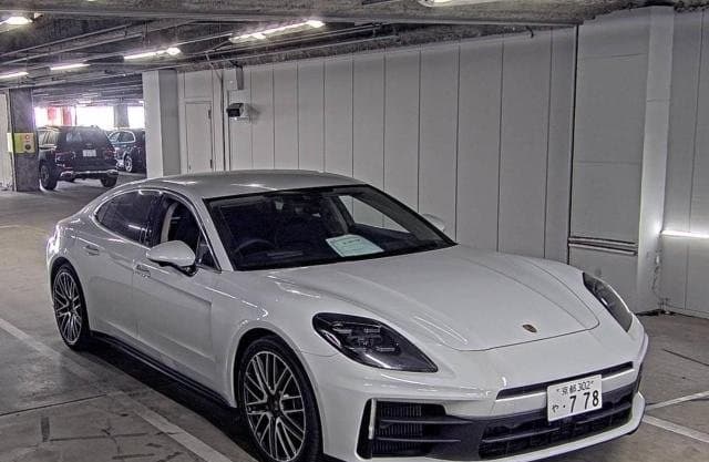 2026 PORSCHE PANAMERA