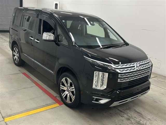 2023 MITSUBISHI DELICA D5