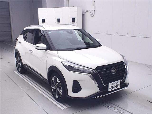 2021 NISSAN KIX