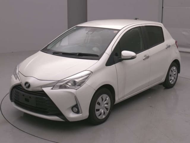 2020 TOYOTA VITZ