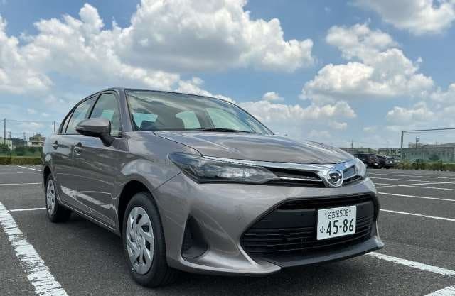 2025 TOYOTA COROLLA AXIO