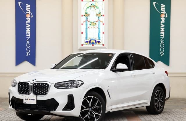 2022 BMW X4