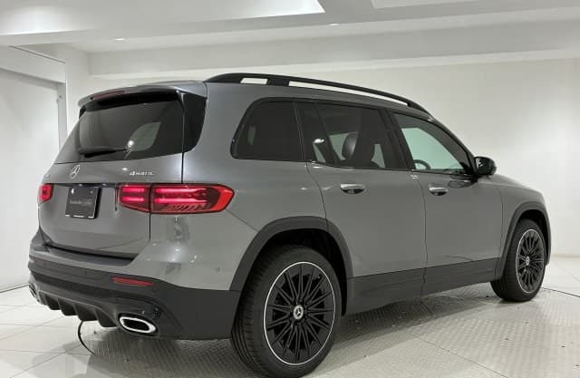 2026 MERCEDES BENZ GLB