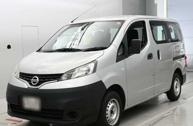 2021 NISSAN NV200