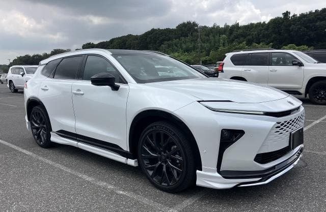 2025 TOYOTA CROWN ESTATE