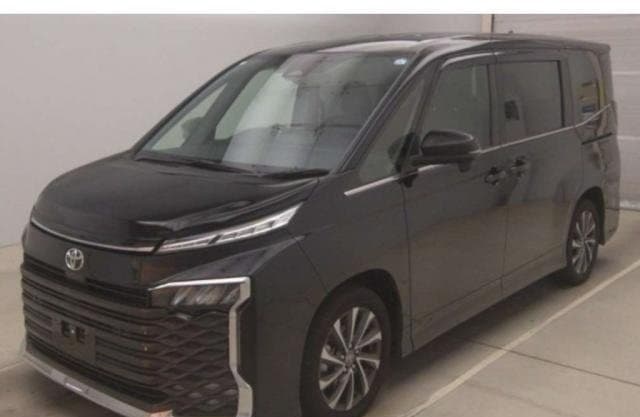2026 TOYOTA VOXY
