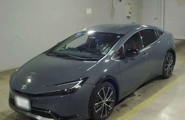 2026 TOYOTA PRIUS
