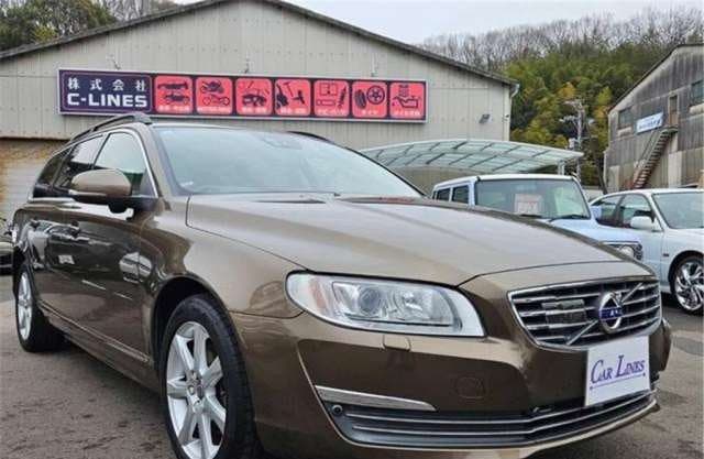 2016 VOLVO V70