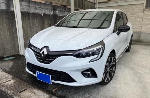 2023 RENAULT LUTECIA