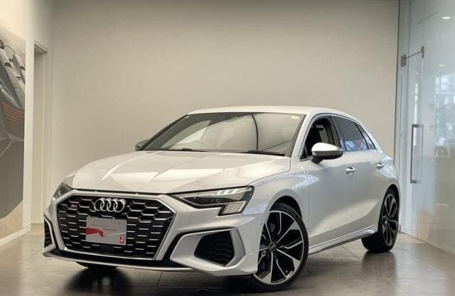 2022 AUDI S3