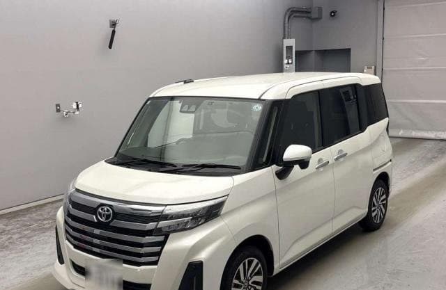 2026 TOYOTA ROOMY