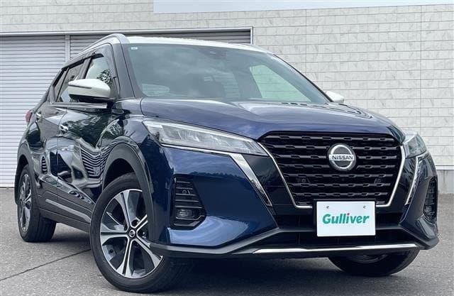 2023 NISSAN KICKS