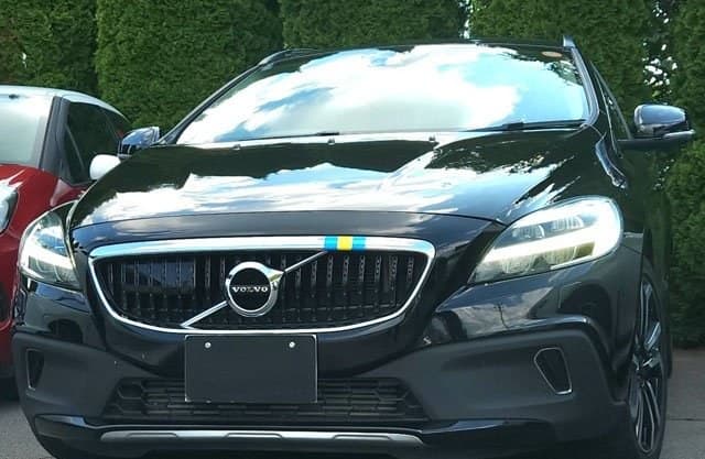 2020 VOLVO V40