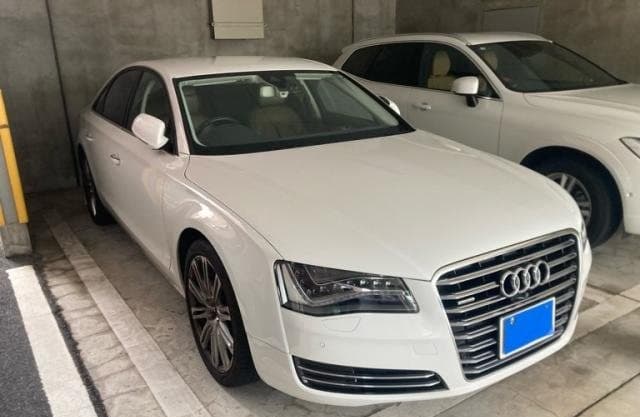 2013 AUDI A8