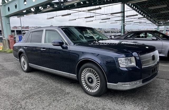2022 TOYOTA CENTURY