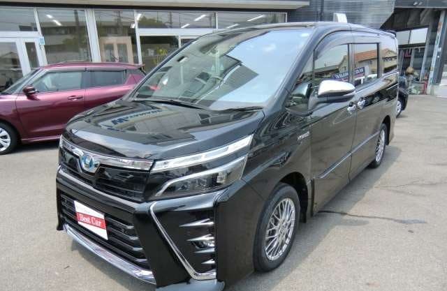 2019 TOYOTA VOXY