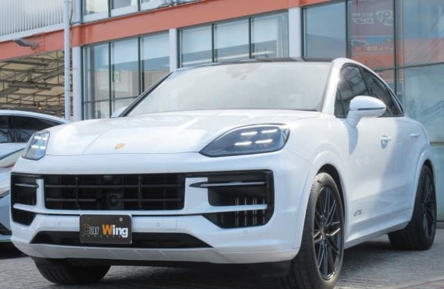 2024 PORSCHE CAYENNE