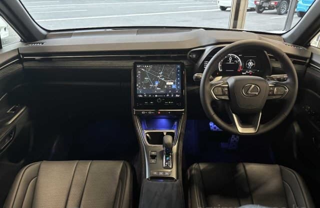 2026 LEXUS LBX