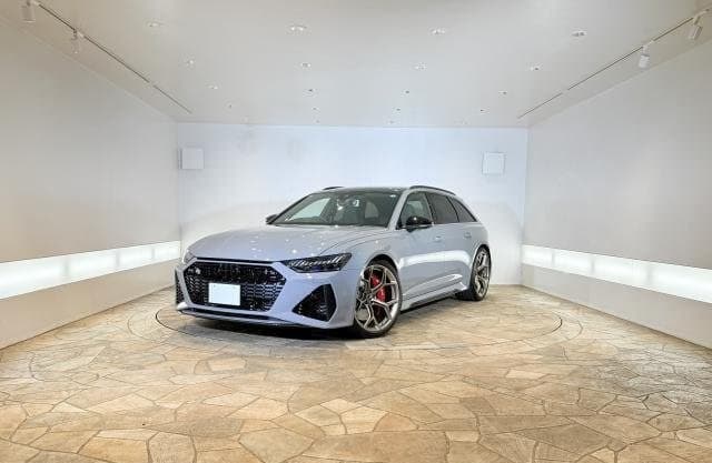 2024 AUDI RS6 AVANTE
