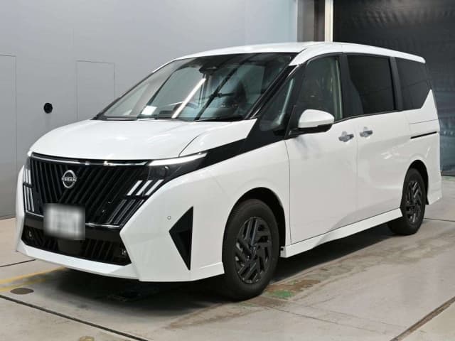 2026 NISSAN SERENA