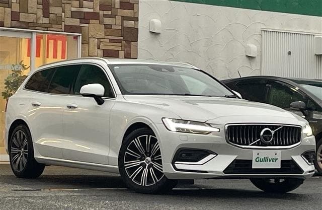 2021 VOLVO S60