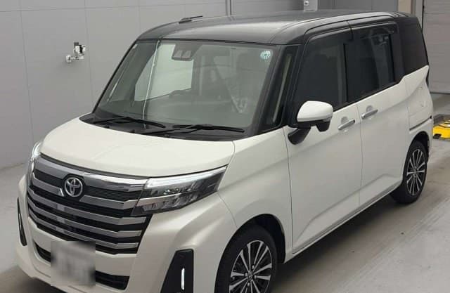 2026 TOYOTA ROOMY