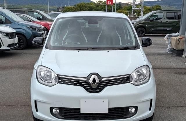 2023 RENAULT TWINGO