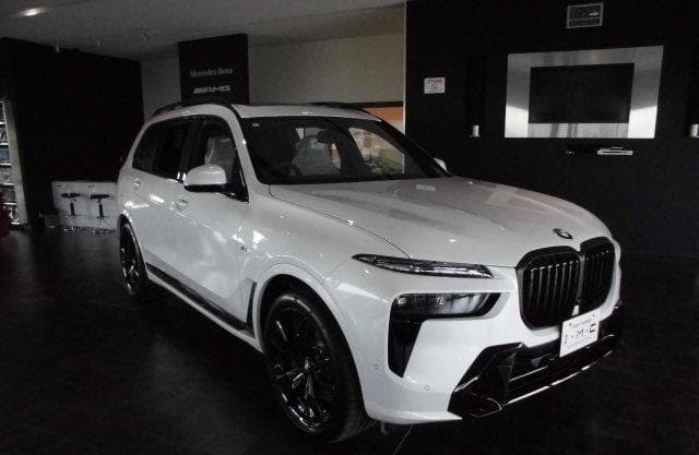 2025 BMW X7