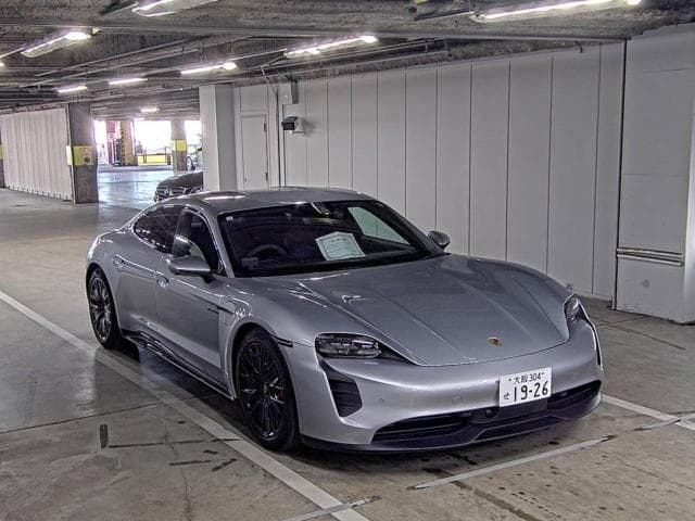 2022 PORSCHE TAYCAN