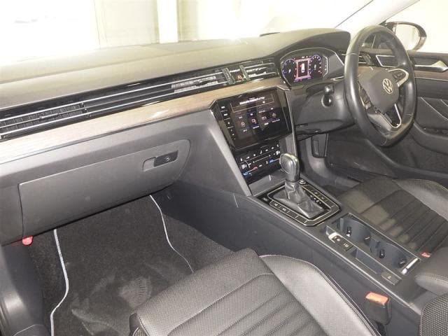 2021 VOLKSWAGEN PASSAT VARIANT