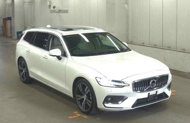 2021 VOLVO S60