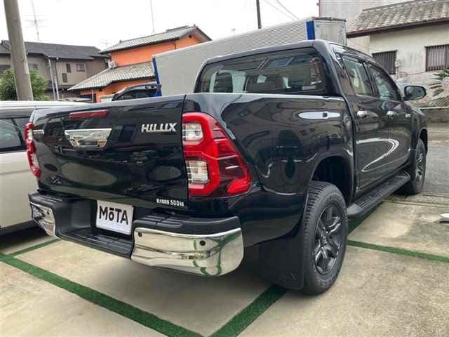 2024 TOYOTA HILUX