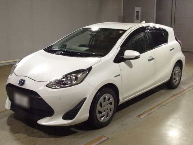 2019 TOYOTA AQUA