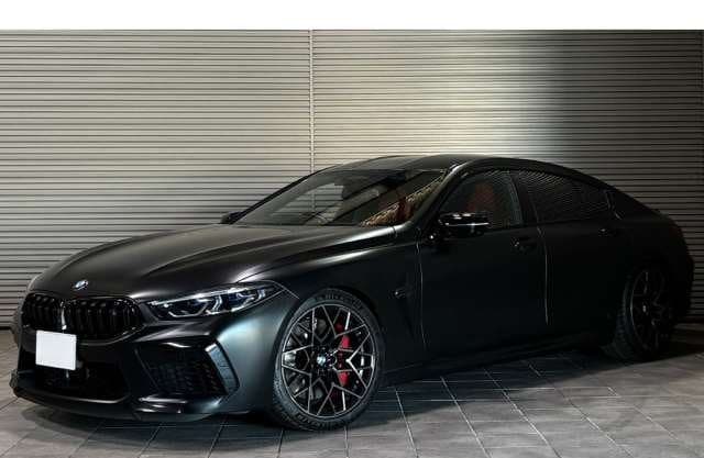 2021 BMW M8