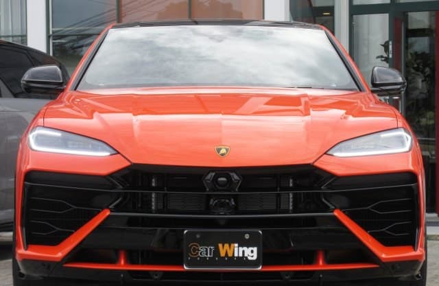 2026 LAMBORGHINI URUS