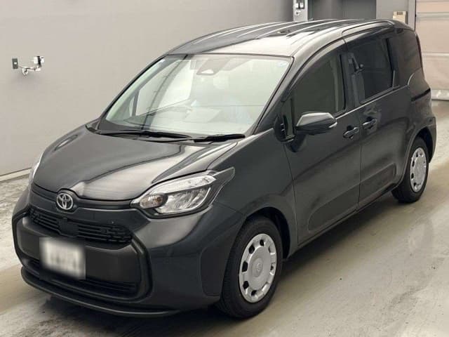2026 TOYOTA SIENTA