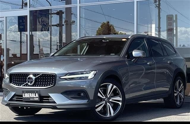 2021 VOLVO S60