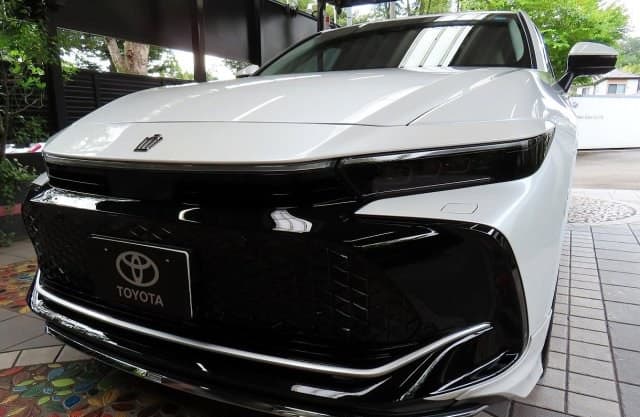 2026 TOYOTA CROWN CROSSOVER