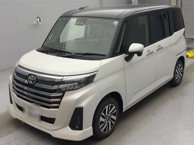 2026 TOYOTA ROOMY