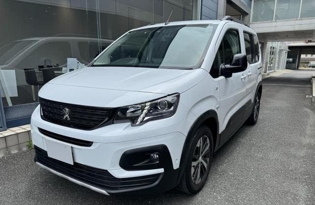 2022 PEUGEOT RIFTER