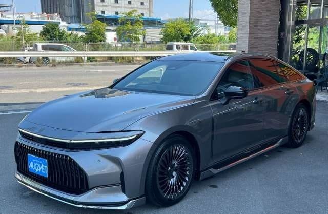 2026 TOYOTA CROWN